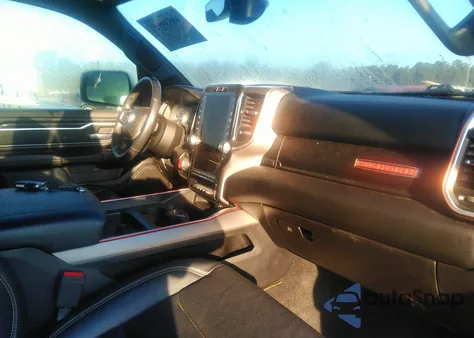 2021 Ram 1500 Big Horn 4X2 5'7 Box из США, поврежденный, VIN 1C6RREFT0MN658669